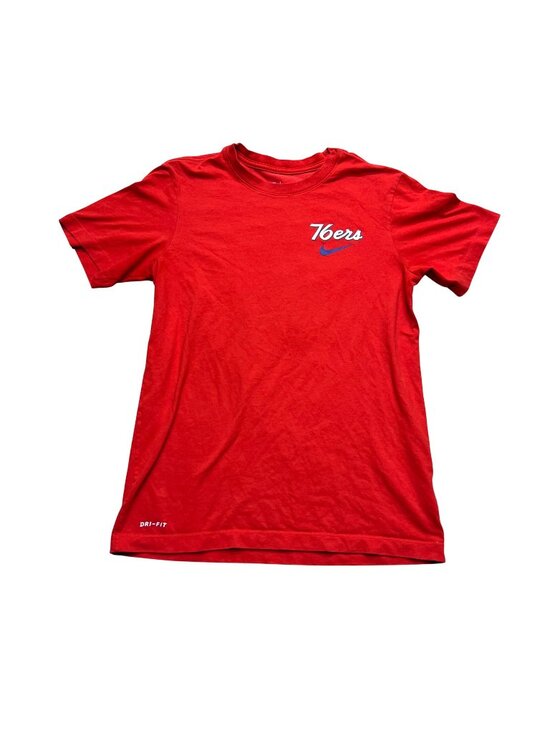 Nike Dri-Fit The Nike Tee Red Philadelphia 76ers Short Sleeve T-shirt Small - Picture 2 of 9